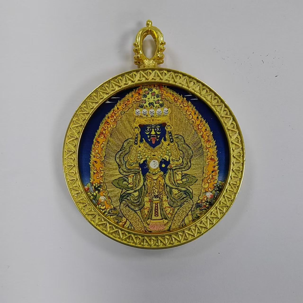 Round golden thangka pendant Beautiful pendant necklace Ancient Chinese pure painting art