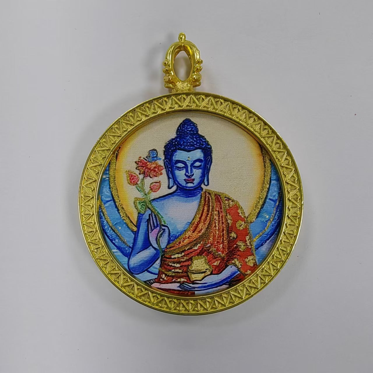 Round golden thangka pendant Beautiful pendant necklace Ancient Chinese pure painting art