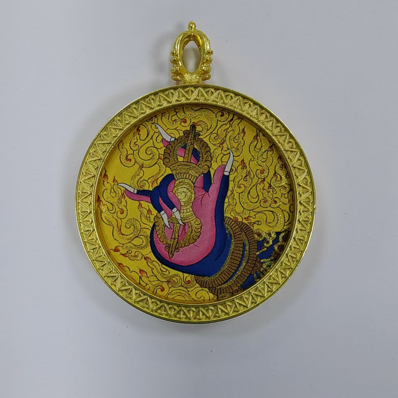 Round golden thangka pendant Beautiful pendant necklace Ancient Chinese pure painting art