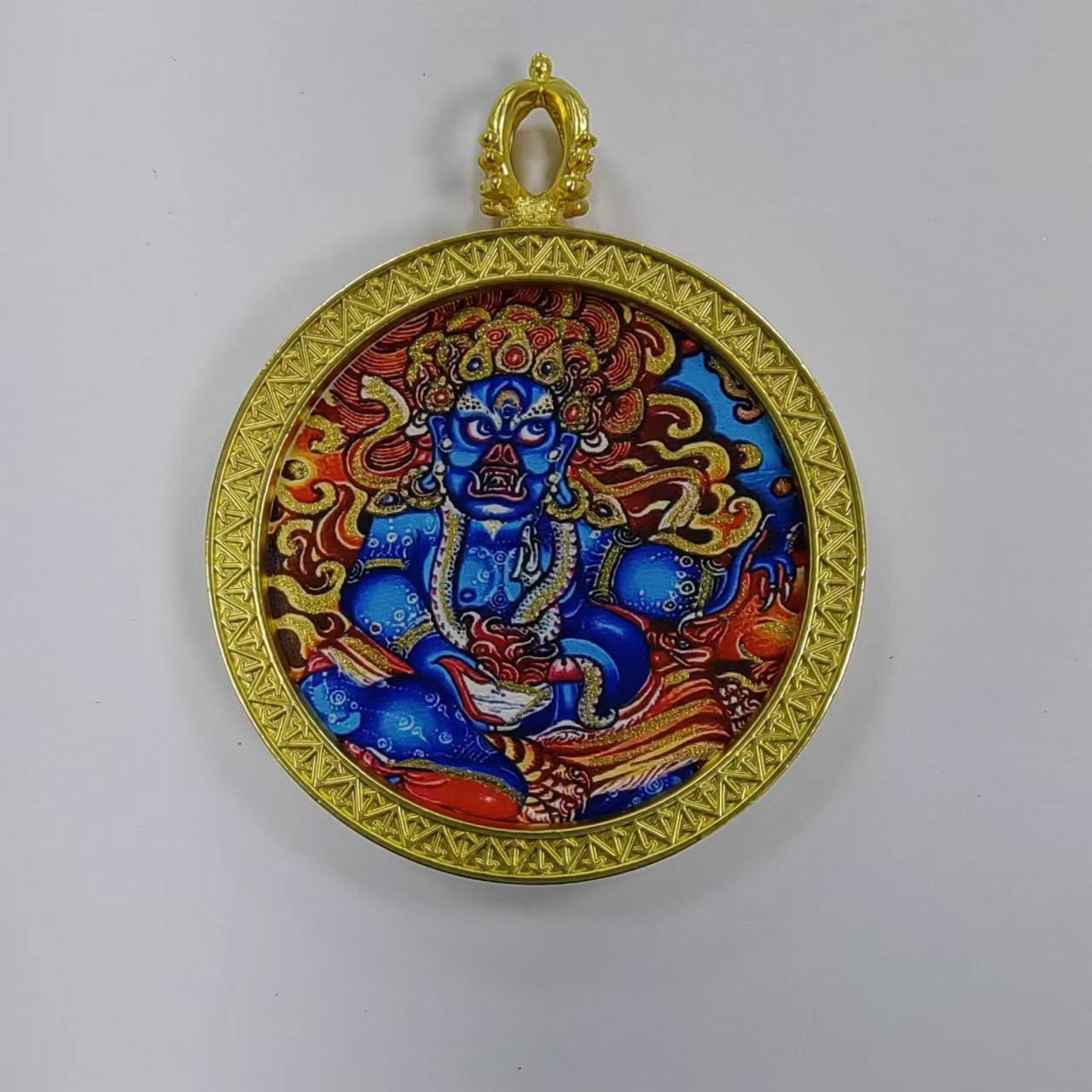 Round golden thangka pendant Beautiful pendant necklace Ancient Chinese pure painting art