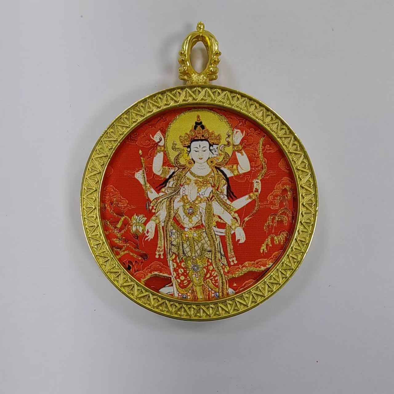 Round golden thangka pendant Beautiful pendant necklace Ancient Chinese pure painting art