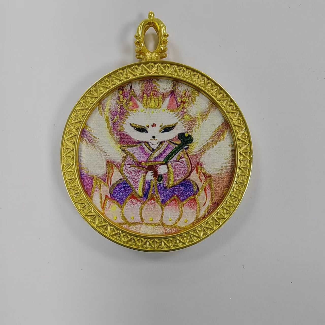 Round golden thangka pendant Beautiful pendant necklace Ancient Chinese pure painting art