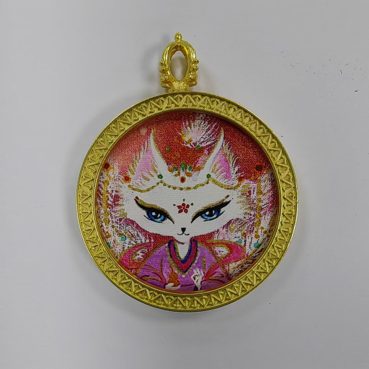 Round golden thangka pendant Beautiful pendant necklace Ancient Chinese pure painting art