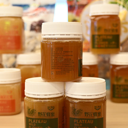 Qinghai specialty wild flower honey is rich in nutrition and contains a variety of vitamins, beautifying and nourishing the skin, with a unique taste