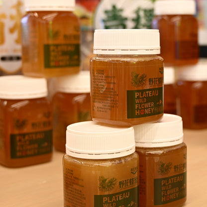 Qinghai specialty wild flower honey is rich in nutrition and contains a variety of vitamins, beautifying and nourishing the skin, with a unique taste