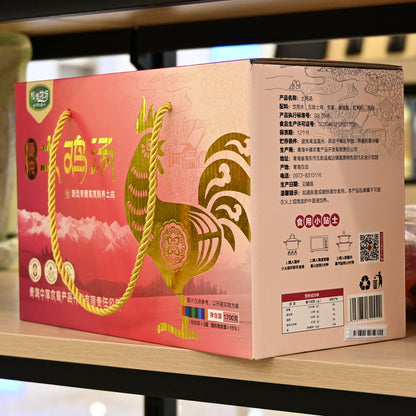 Qinghai specialty; local chicken soup; rich in nutrition; plateau product